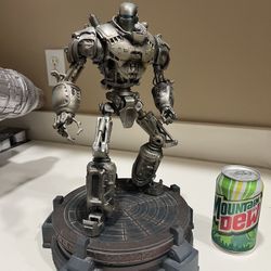 Fallout Liberty Prime Statue Figure 15" Bethesda Chronicle Collectibles 