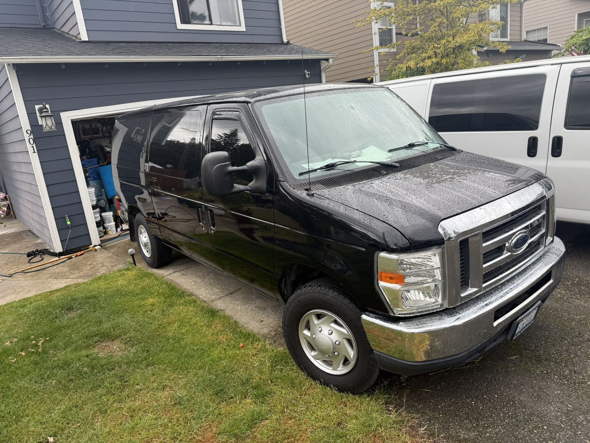 2013 Ford E-150