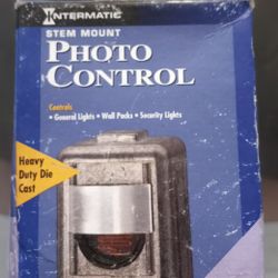 "LOT OF (2) NEW, INTERMATIC K4121M 120V STEM MOUNT PHOTO CONTROL SENSORS."