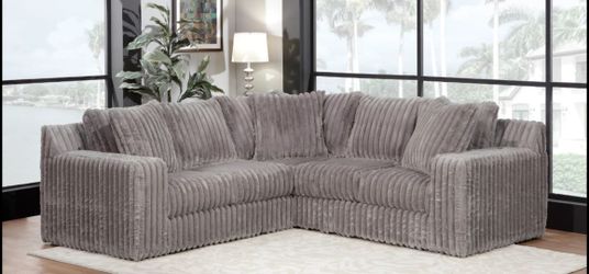 Brand new 2pc Sectional