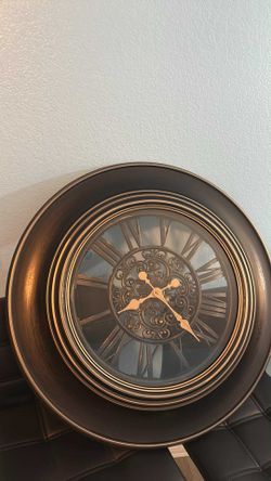 Wall Frame And Clock