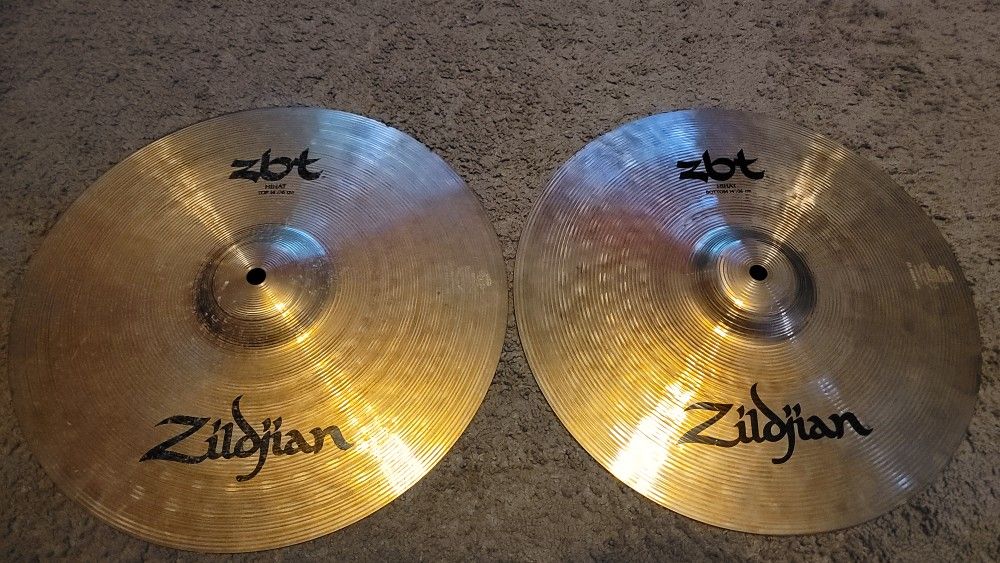 Zildjian 14 inch ZBT Hi Hats