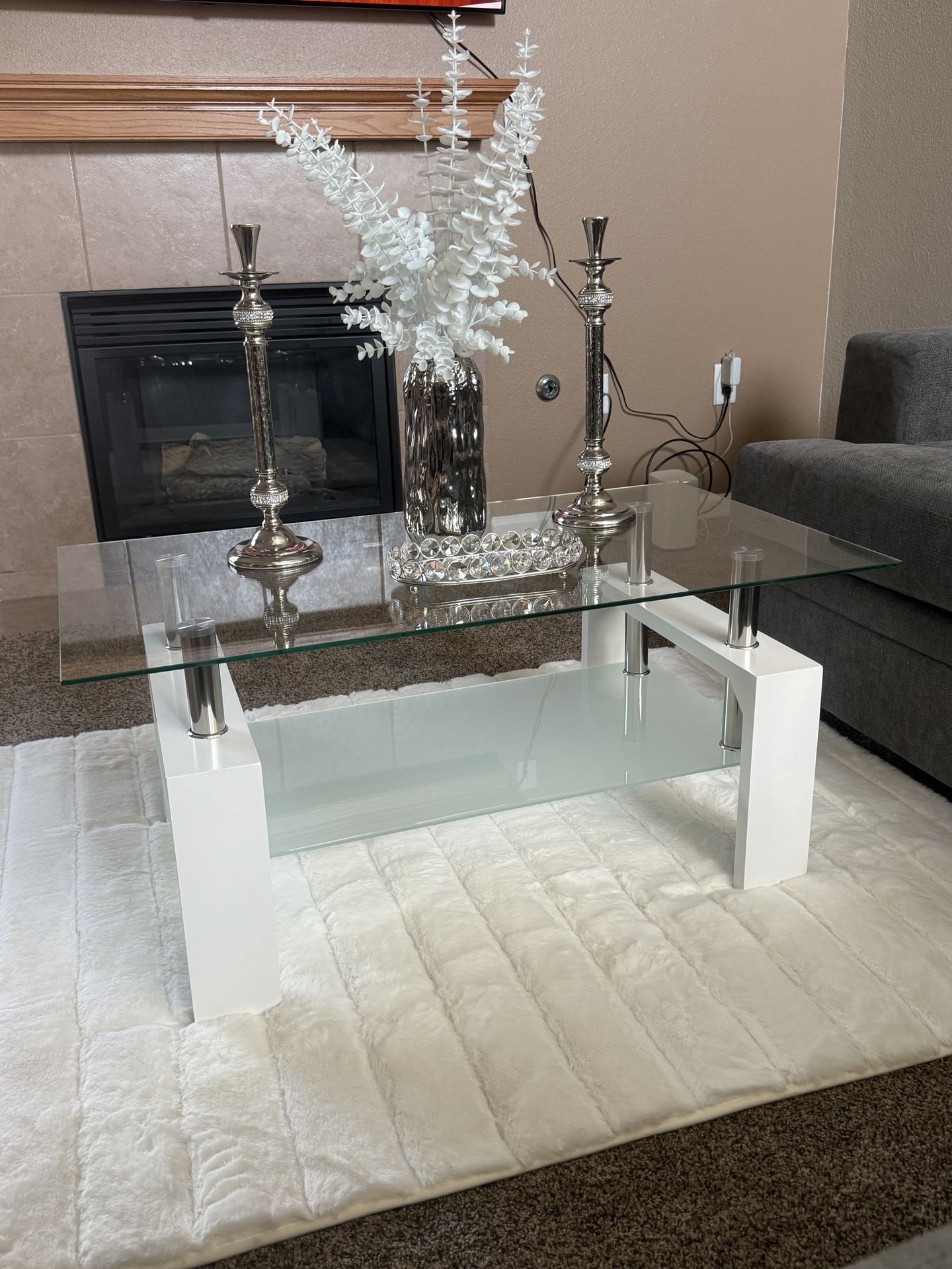 Dining room table