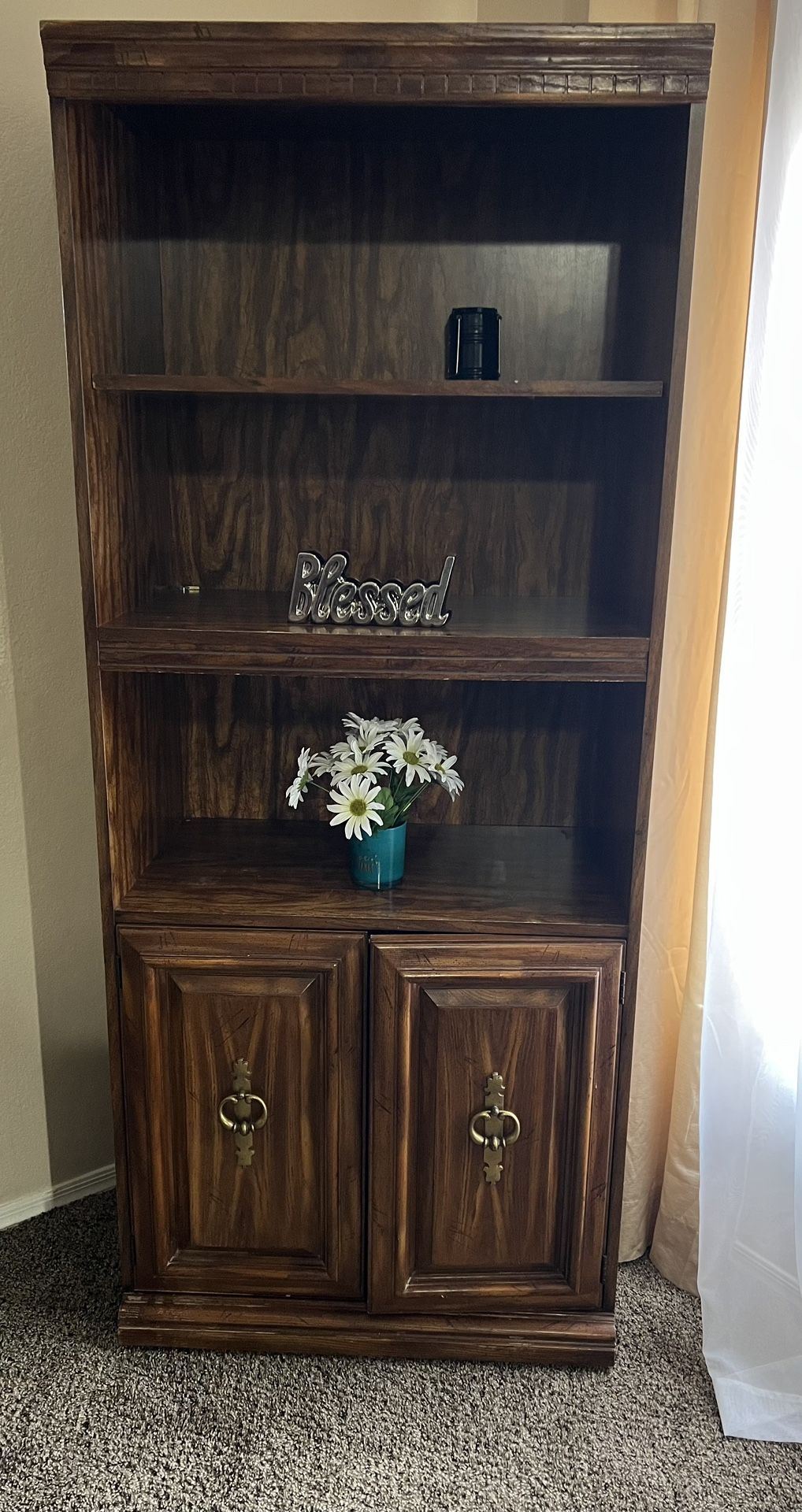 Heavy Duty Bookshelf / Bookcase. 3- shelves   With storage 