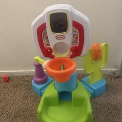 Little Tikes Basketball,baseball, Football 