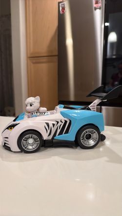 Paw patrol cat car rory figure