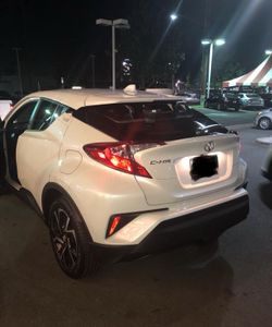 2019 Toyota C-HRXLE Sport Utility 4D