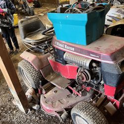 520 Wheel Horse Tractor-lawnmower Fix Or For Parts