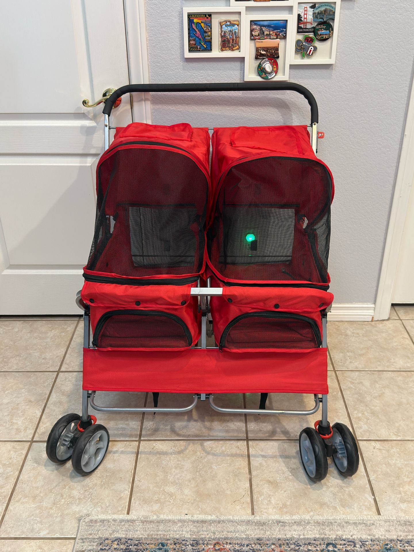 Double Dog. Stroller ๐บ