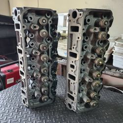 Remanufured GM OEM 6.5L Diesel Cylinder Heads 