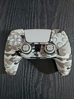 Custom Artic Camo PS5 Controller