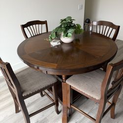 Dinning Table