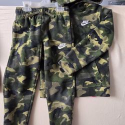 Set Pant. Largos Y Sudadera