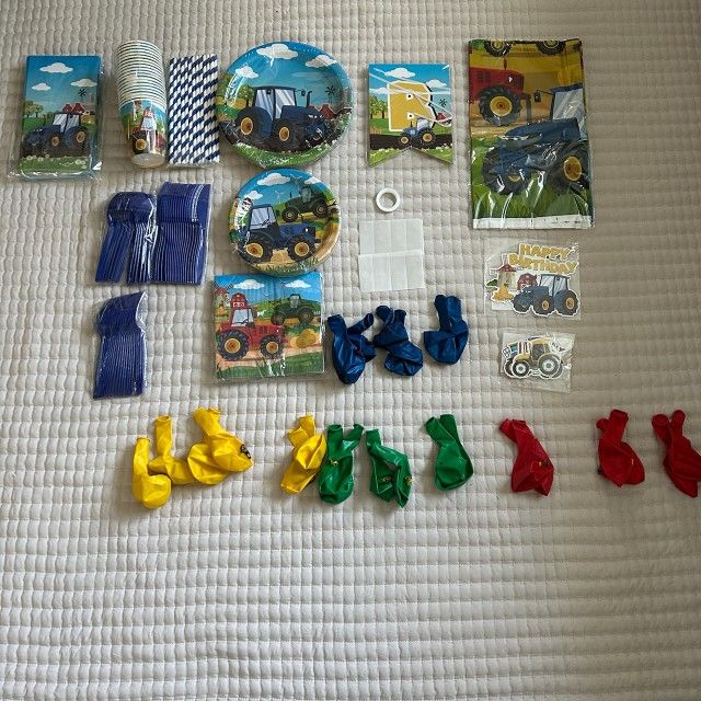 Tractor Kids Bithday Party Decor