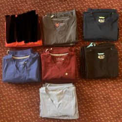Lot of Women’s Scrubs, 6 Sets Of Scrubs