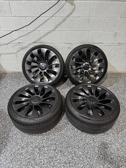 21" Staggered OEM Tesla Model Y Wheels Set of 4 21x9.5 21x10.5 5x114.3 + Tires