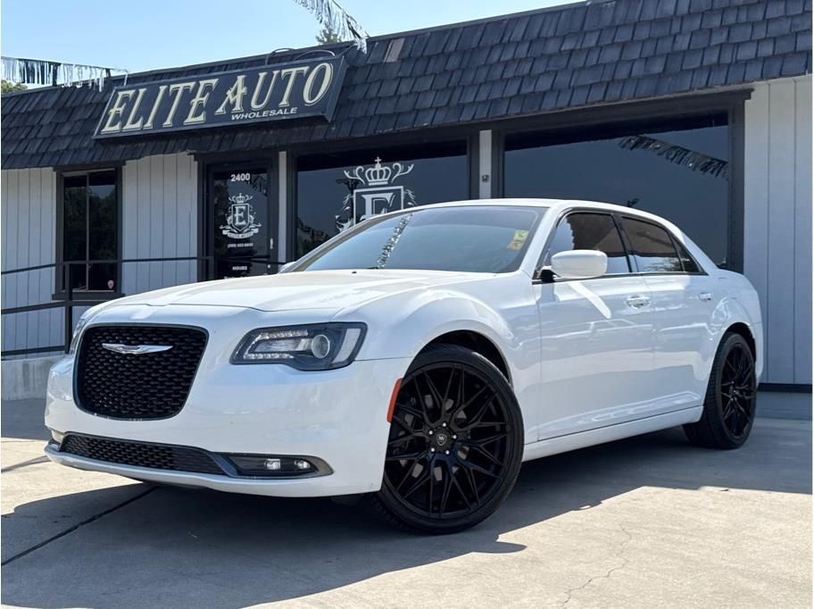 2019 Chrysler 300