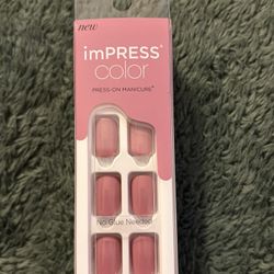 Press-On Manicure Set