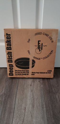 Deep Dish Baker with Scraper tool