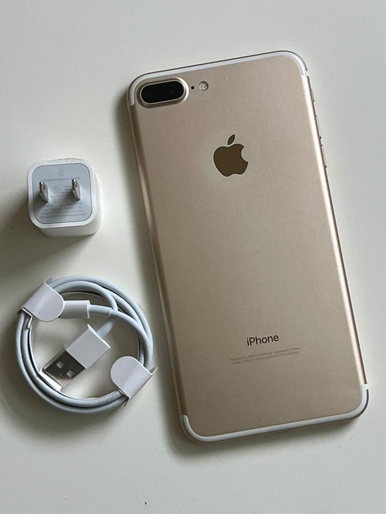 iPhone 7+ Plus 128GB, Factory Unlocked phone,works perfectly, Excellent condition like new