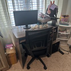 $95 Computer/desk/chair 