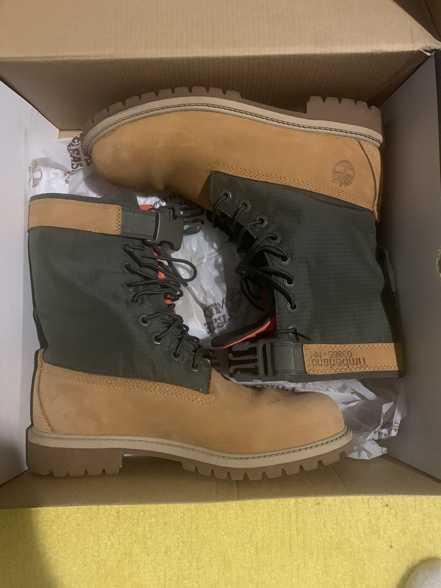 Timberland Boots Size 6.5 Like New