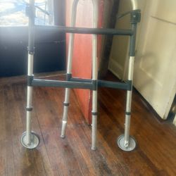 Adjustable Walker 