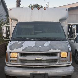 2000 Chevy 3500 Commercial Work Truck 