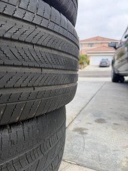 Set of 4 Michelin 265/65 R18 Tires