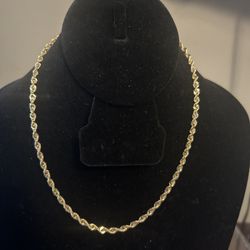 14k Gold Rope Chain Necklace 6.2 Grams 18”