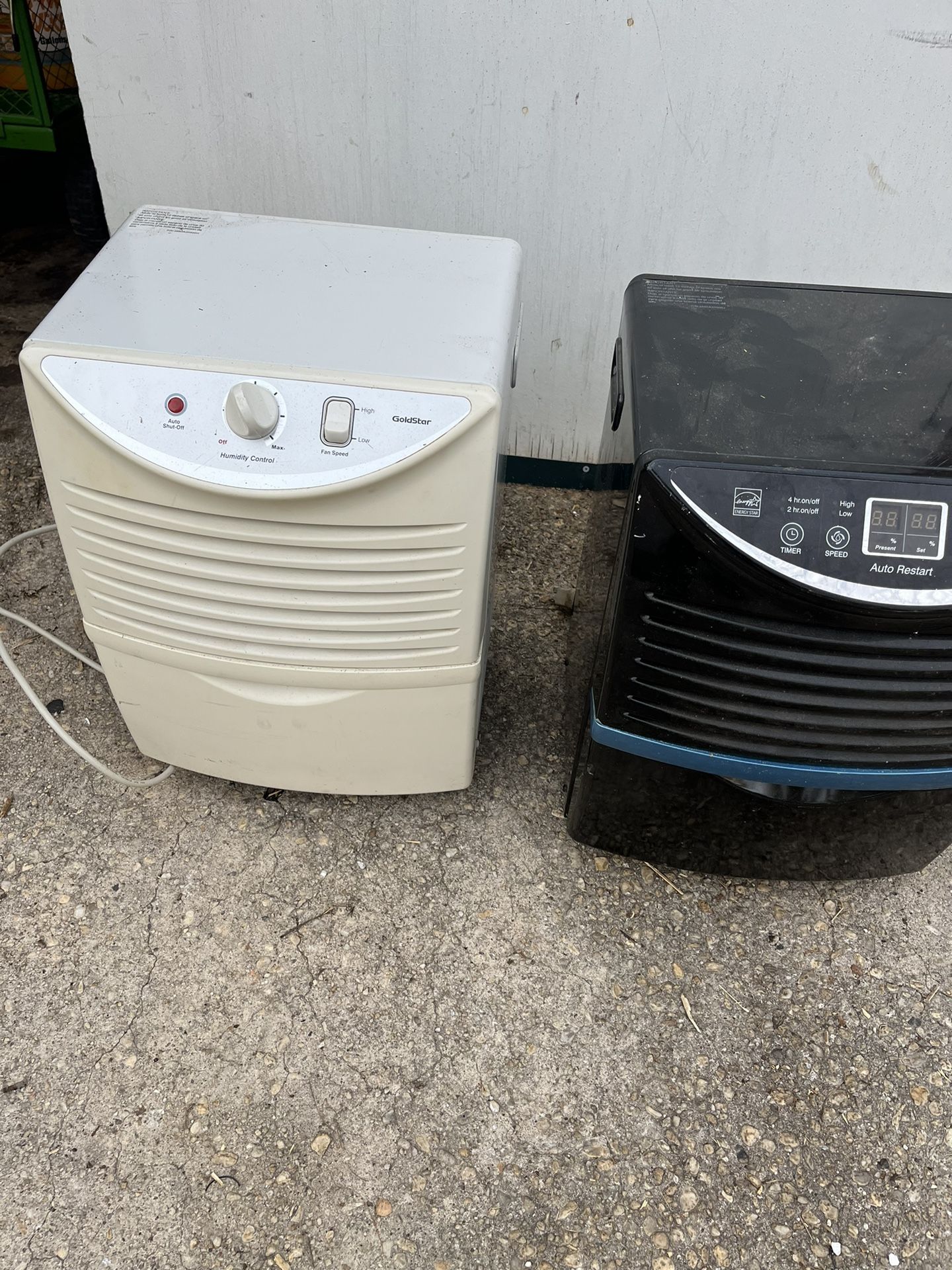 Dehumidifier 