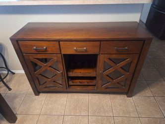 Wine cabinet