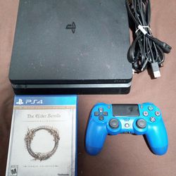 Playstation 4 PS4 Slim 1tb Console With Controller And Game.  Works 