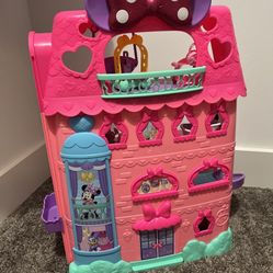 Disney Junior's Minnie Mouse Minnie's Bow-Tel Hotel by Just Play