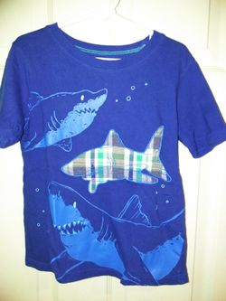 Boys shark shirt size 6