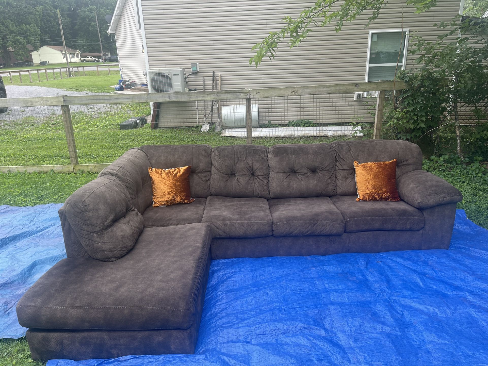 Sectional couch