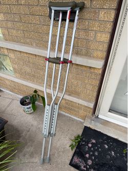 Crutches 5’1”-5-9”