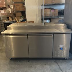 Refrigerator-refrigerador Pizza Salad 