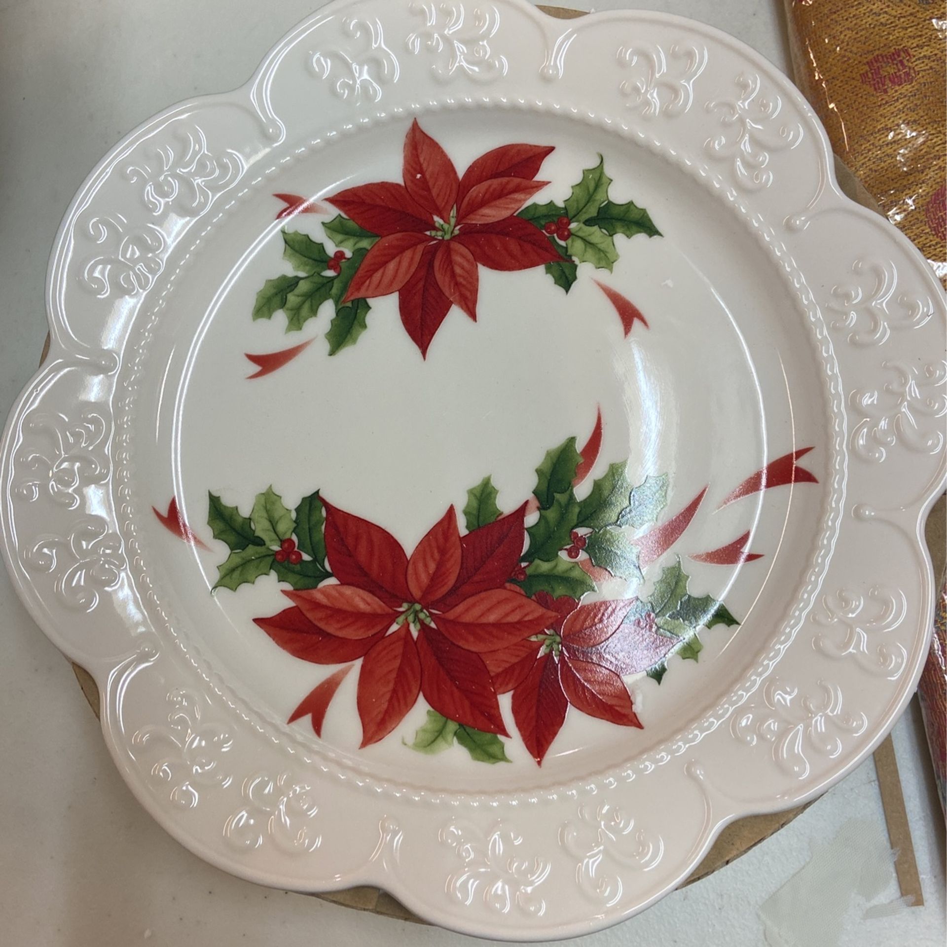 Princess house plates Set Of 4