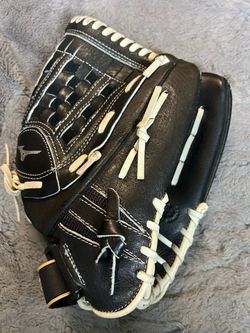 Mizuno Premier softball glove