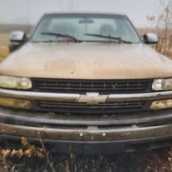 1999 4x4 5.3 Auto Part Out