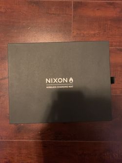 Nixon charging mat