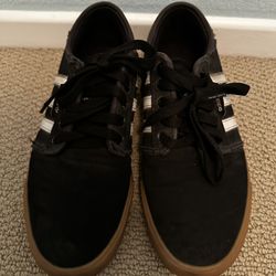 Boys Adidas Shoes Size 7
