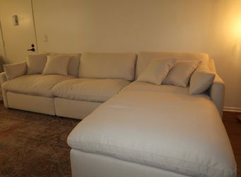New Luxury Performance Cloud Sectional. Beige Or Grey. 120x84. Free Delivery!