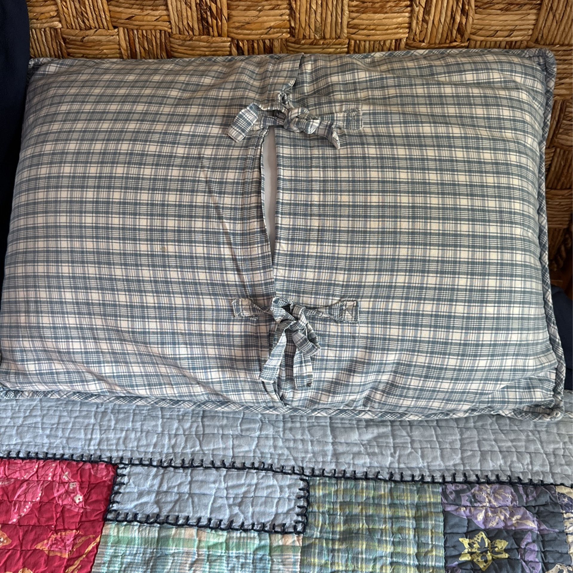 Pottery Barn Queen Size Tropical Palm Trees Reversible Quilt & Standard