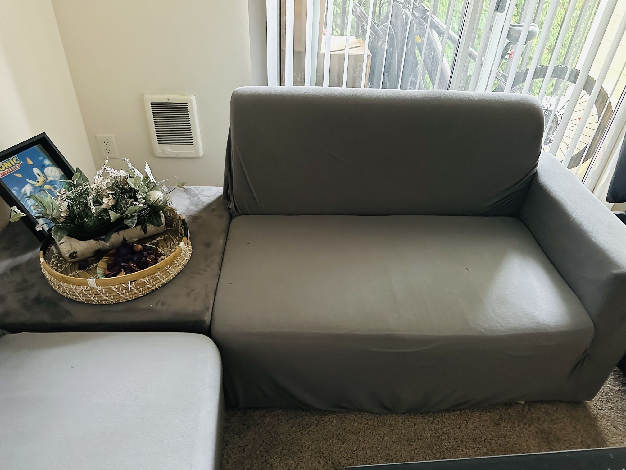 Free : 5 Seater Sofa 