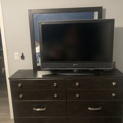 Sony 40” TV With Remote- Works Perfectly! 