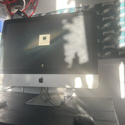 Apple Studio Display Monitor 27”