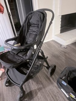 Graco Stroller and Car Seat w/ Base