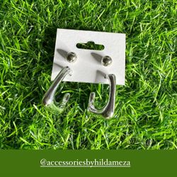 Silver Hoop Earrings 💕